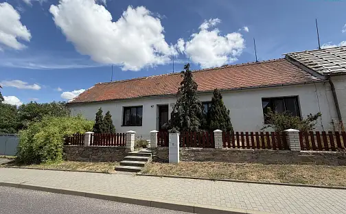 Prodej rodinného domu 144 m2, Přeskače - dům s potenciálem - u Dukovan