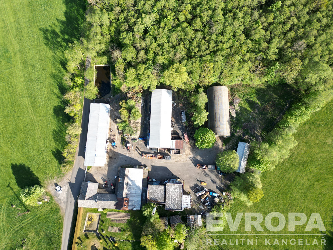Prodej výrobních prostor 2 494 m² – fotografie 2
