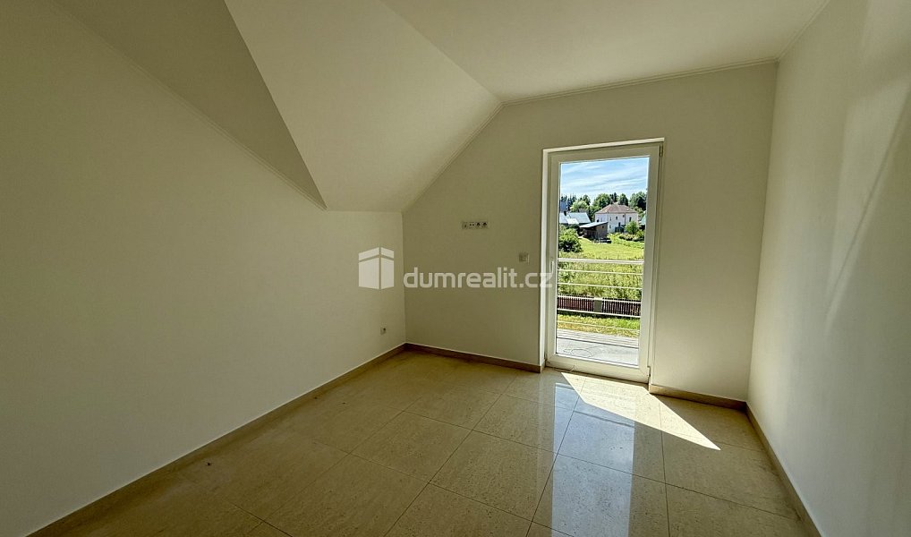 Prodej domu 190 m² s pozemkem 453 m², Velká Hleďsebe – náhled fotky 18