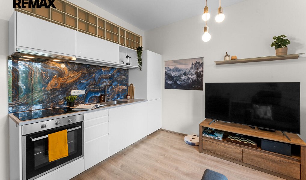 Prodej bytu 1+kk 29 m², Praha – náhled fotky 9