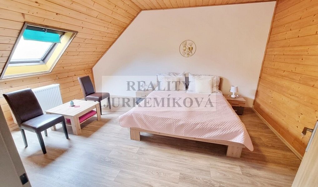 Pronájem domu 200 m² s pozemkem 447 m², Černá v Pošumaví – náhled fotky 12