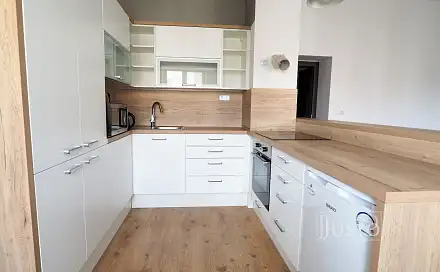 Pronájem bytu 3+kk 87 m², Pražská, Písek - Pražské Předměstí