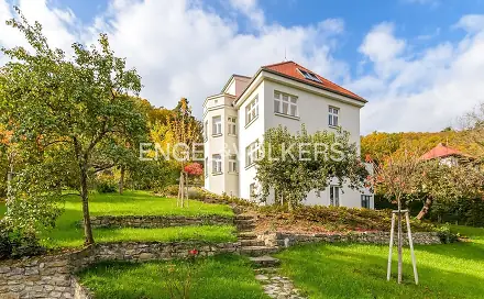 Pronájem domu 356 m² s pozemkem 1 389 m², Libušina, Černošice, okres Praha-západ