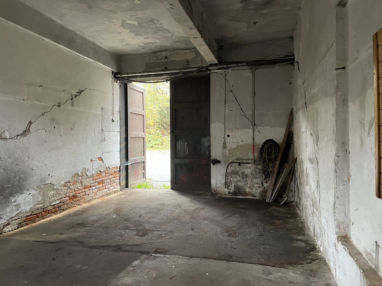 Pronájem garáže (č. 11) o ploše cca 45 m2 – fotografie 2