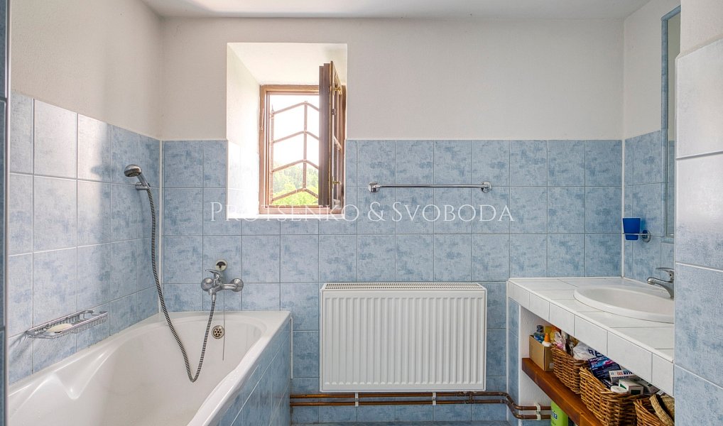 Prodej domu 275 m² s pozemkem 1 947 m², Horní Radouň – náhled fotky 18