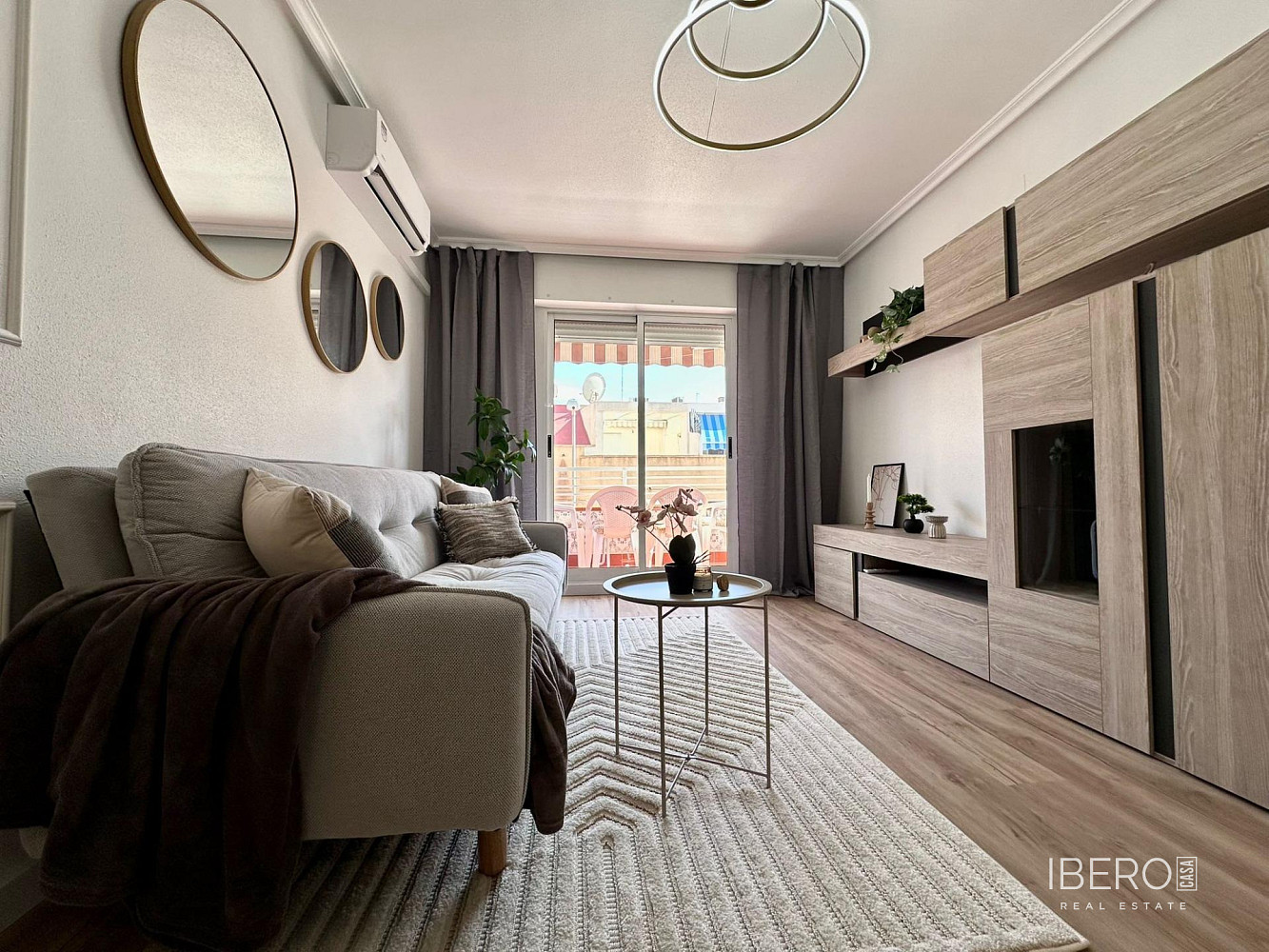 Prodej bytu 3+kk 55 m² – pohled 2