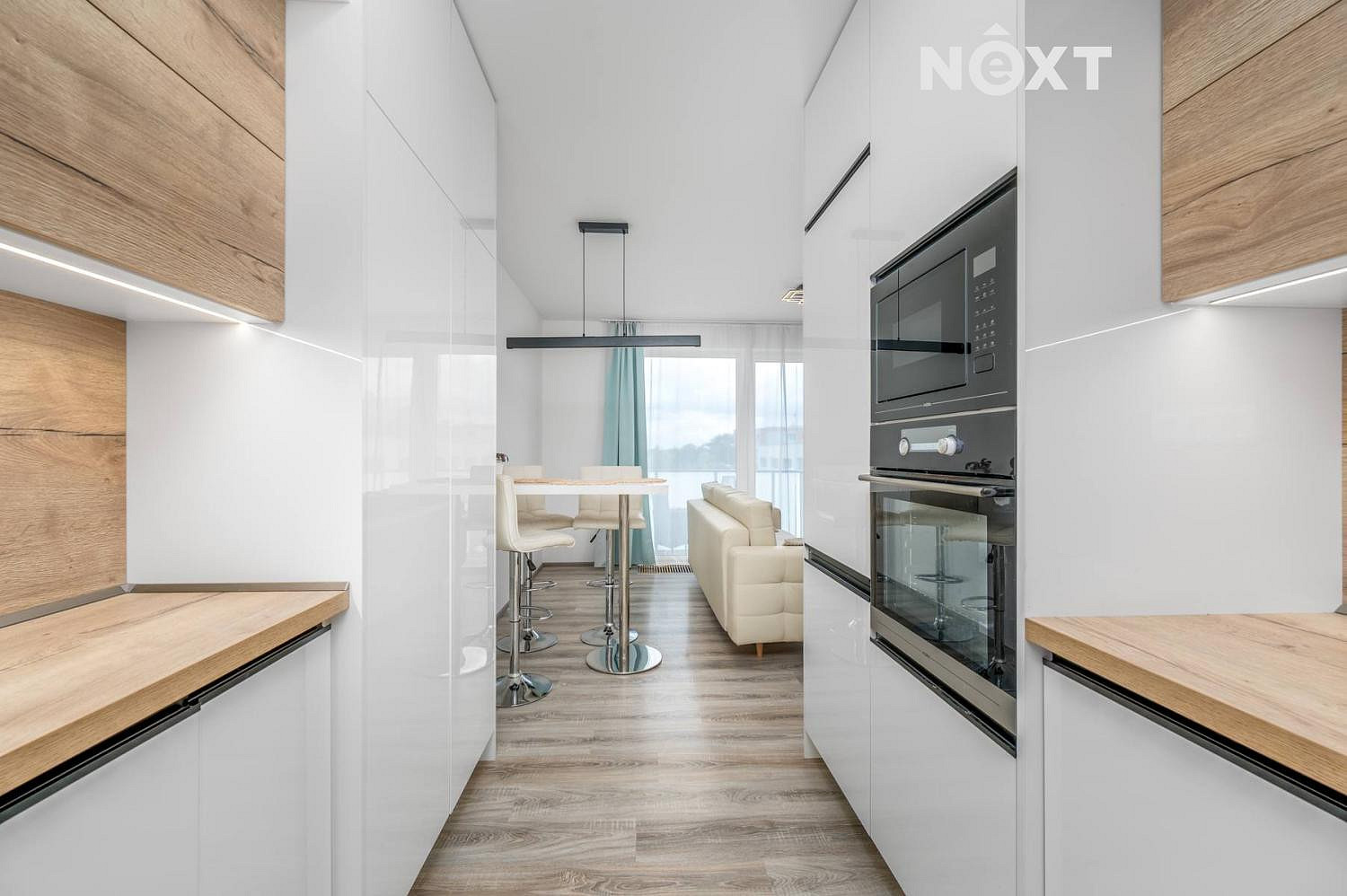 Pronájem bytu 2+kk 46 m² – fotografie 3