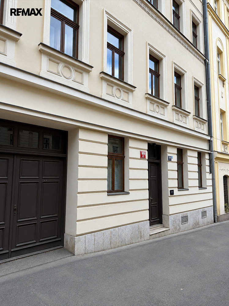 Pronájem bytu 1+kk 30 m²