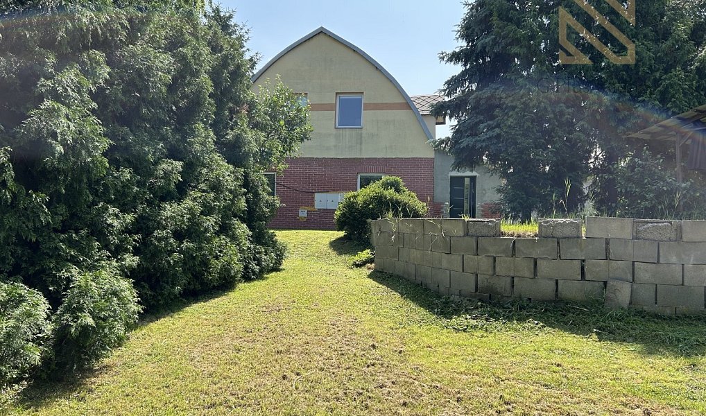 Prodej domu 196 m² s pozemkem 1 929 m², Lukavec – náhled fotky 11