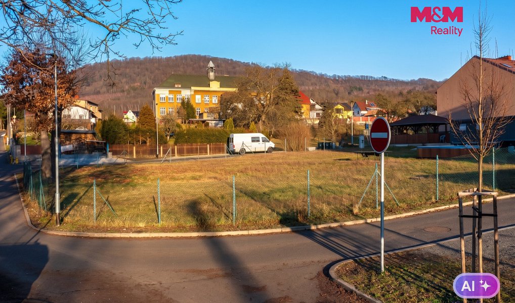 Prodej stavebního pozemku 1 239 m², Děčín – náhled fotky 2