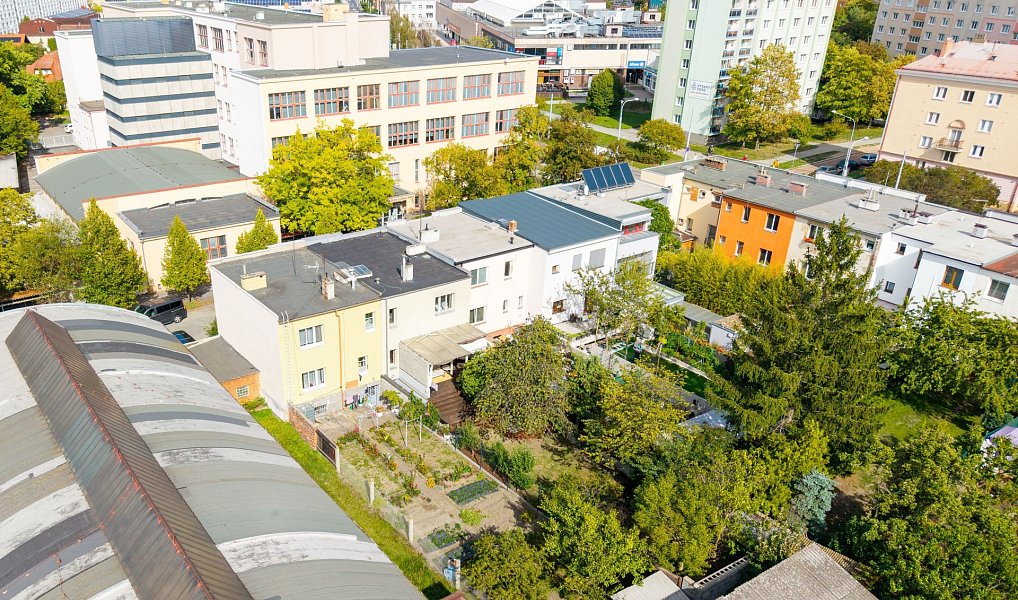 Prodej domu 220 m² s pozemkem 290 m², Plzeň – náhled fotky 32