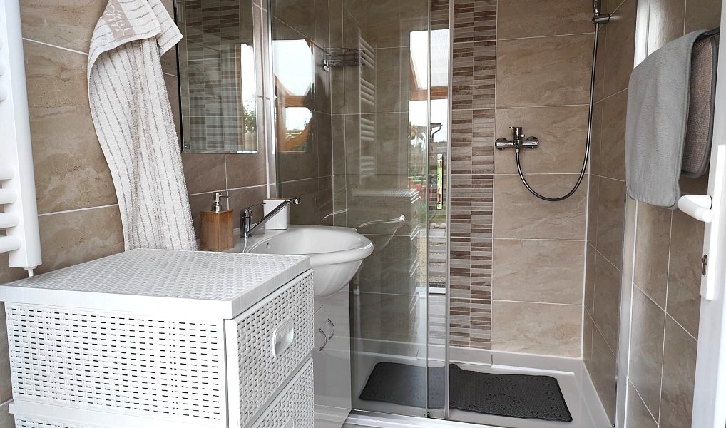 Prodej ubytovacího objektu 206 m², Dyjákovice – náhled fotky 27
