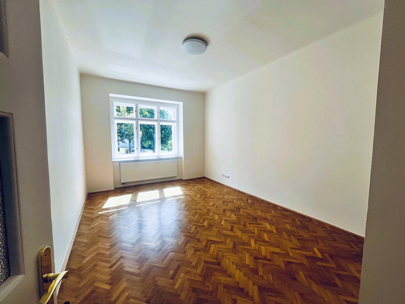 Pronájem bytu 3+1 99 m² — photo 3