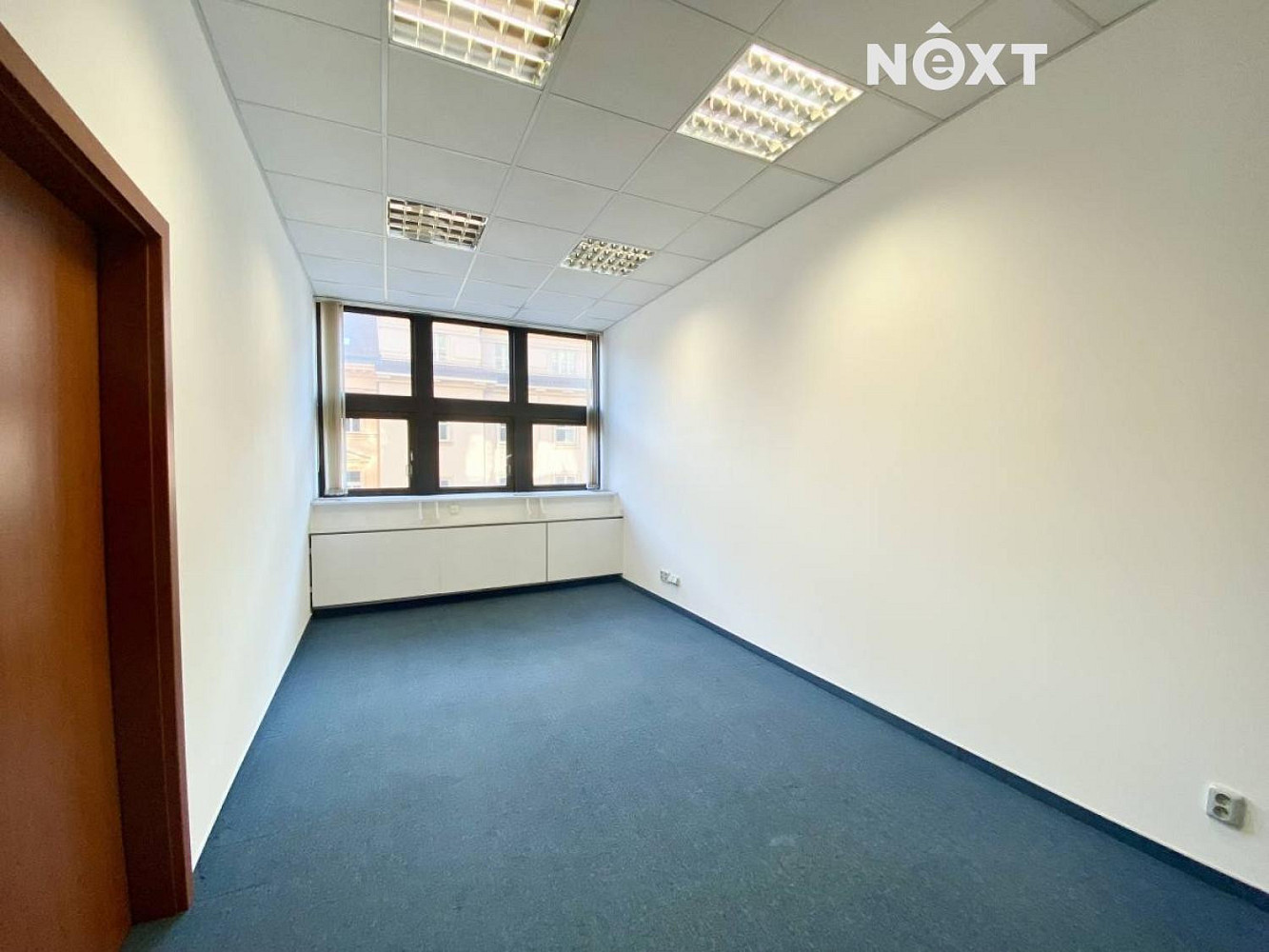 Pronájem kanceláře 67 m² — photo 4