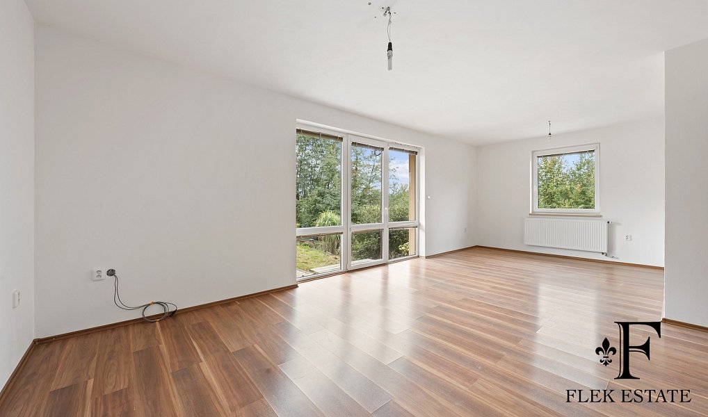 Prodej domu 180 m² s pozemkem 1 666 m², Tisová – náhled fotky 9