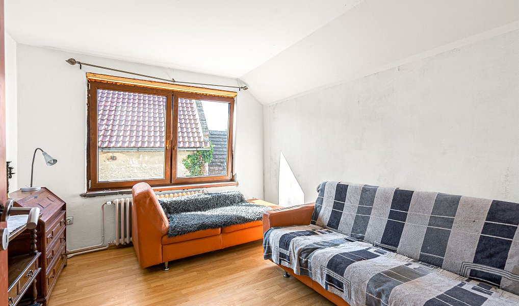 Prodej domu 182 m² s pozemkem 1 355 m², Všetaty – náhled fotky 16