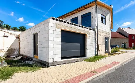 Prodej domu 223 m² s pozemkem 203 m², Partyzánská, Březno, okres Chomutov