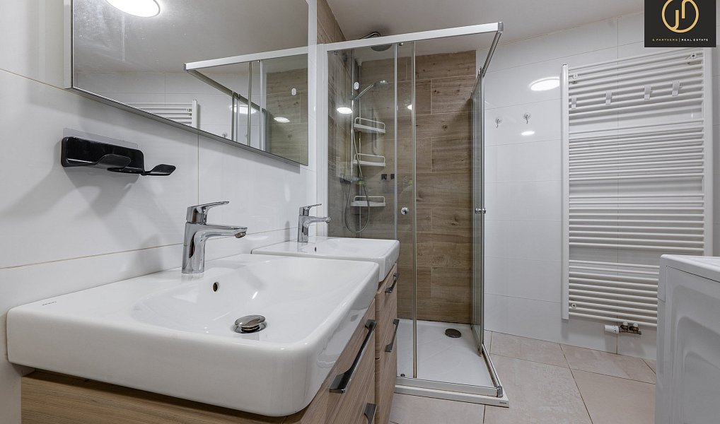 Prodej domu 203 m² s pozemkem 1 153 m², Hředle – náhled fotky 36