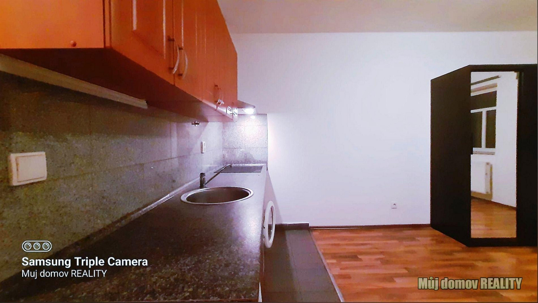 Pronájem bytu 1+kk 35 m² — photo 2