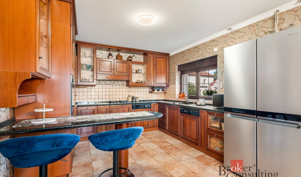 Prodej domu 287 m² s pozemkem 654 m², Praha – náhled fotky 4
