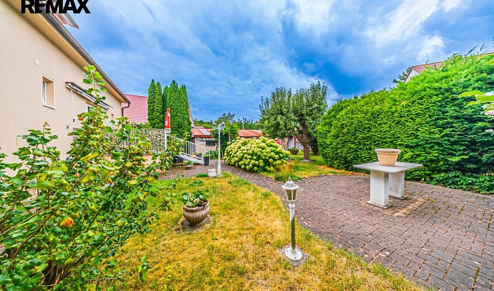 Prodej domu 167 m² s pozemkem 646 m², Kladno – náhled fotky 38