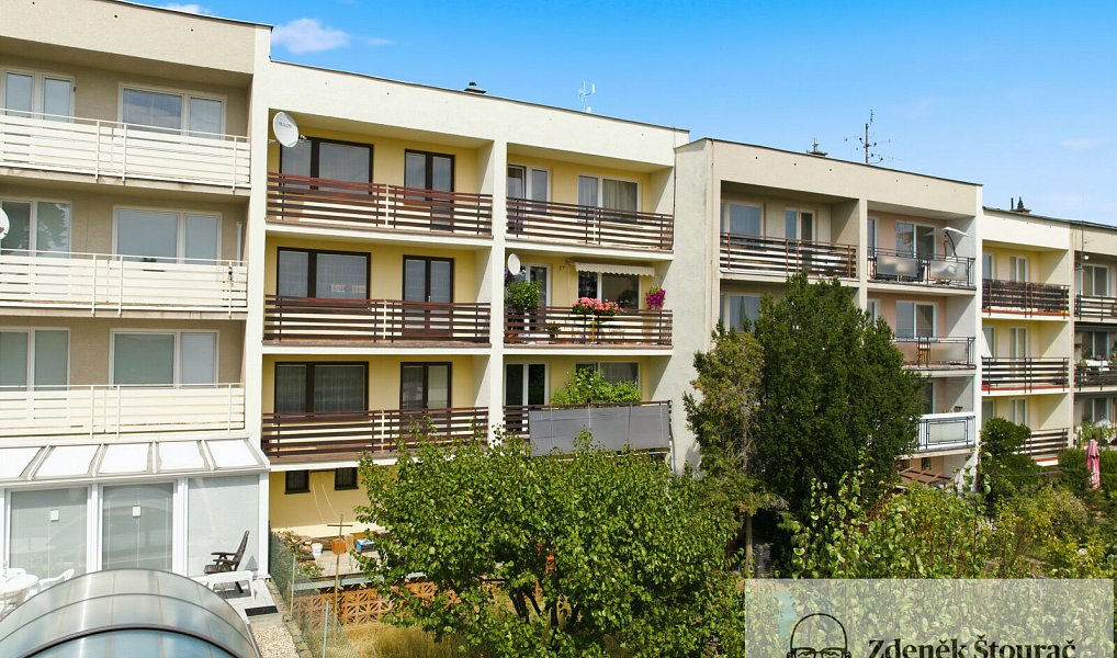 Prodej domu 200 m² s pozemkem 223 m², Brno – náhled fotky 2