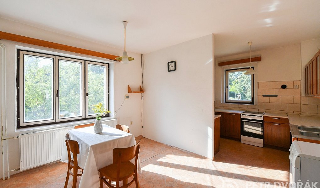 Prodej domu 161 m² s pozemkem 1 027 m², Úvaly – náhled fotky 18