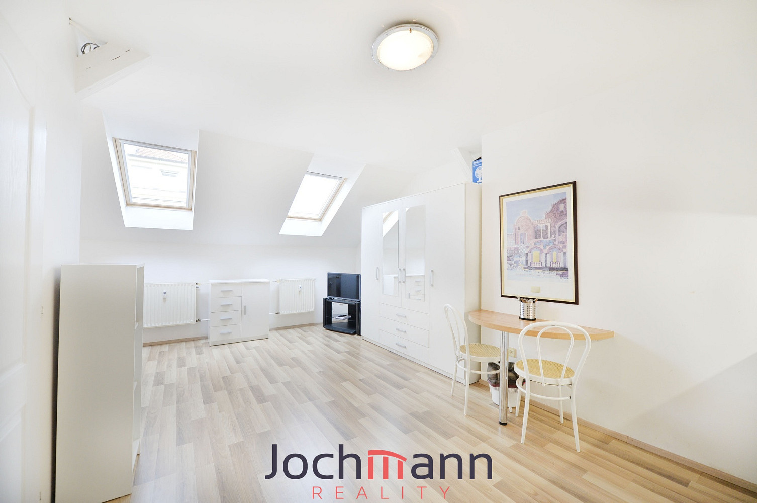 Pronájem bytu 1+kk 34 m²