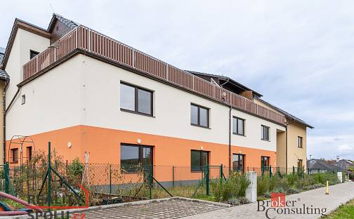 Pronájem bytu 1+kk 37 m², Žarošice, okres Hodonín