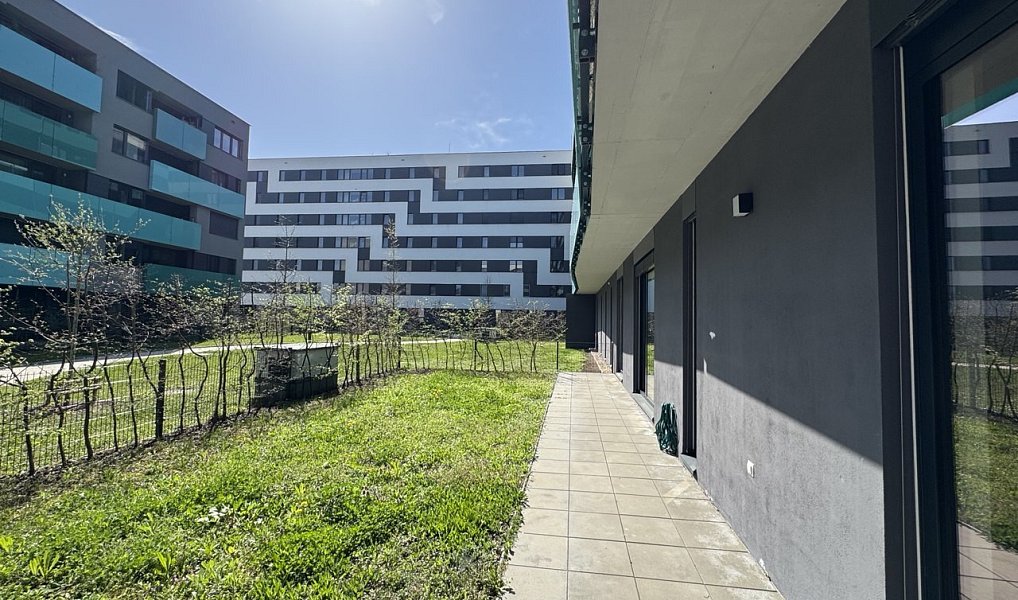 Pronájem bytu 2+kk 62 m², Praha – náhled fotky 18