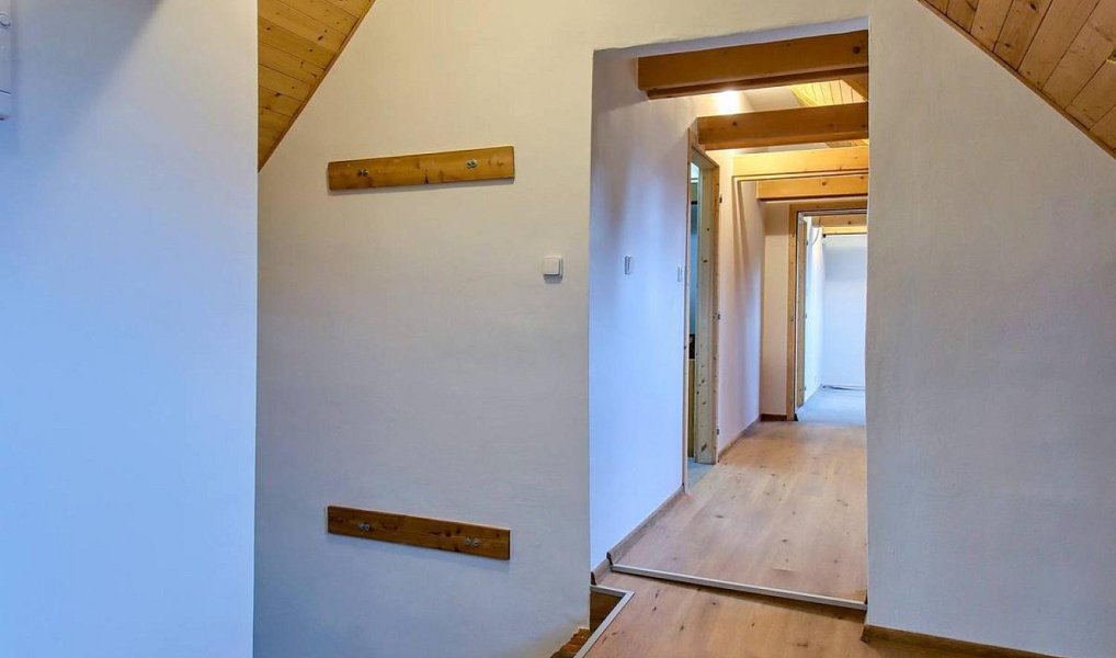 Prodej domu 180 m² s pozemkem 699 m², Jeníkovice – náhled fotky 10