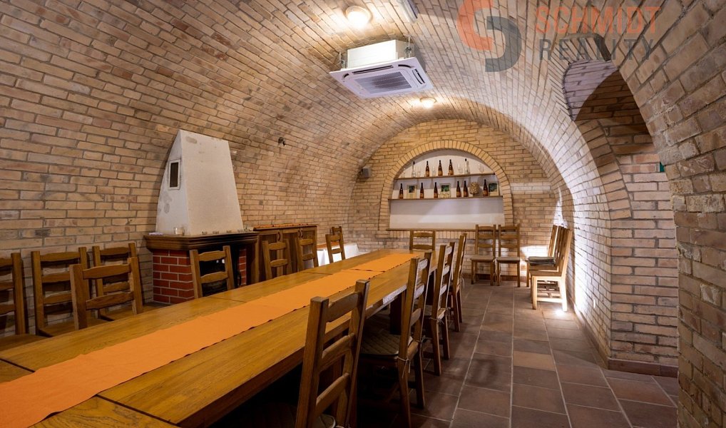 Prodej ubytovacího objektu 450 m², Podivín – náhled fotky 22
