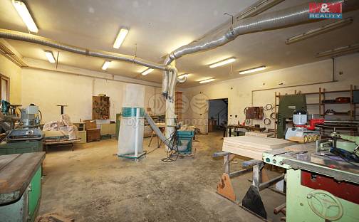 Pronájem výrobních prostor 1 000 m², Lesní, Plesná, okres Cheb