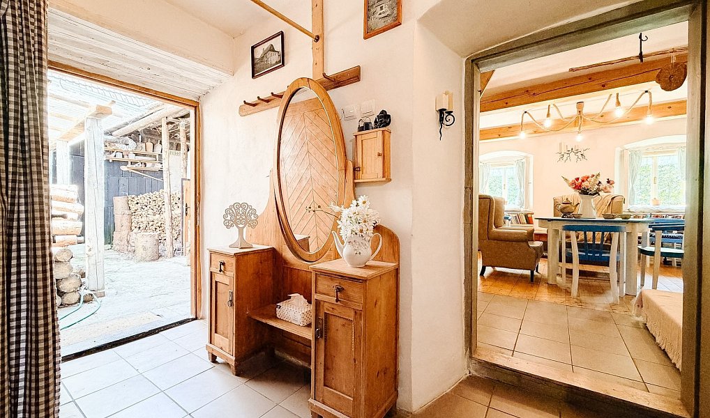 Prodej domu 117 m² s pozemkem 1 375 m², Karle – náhled fotky 18