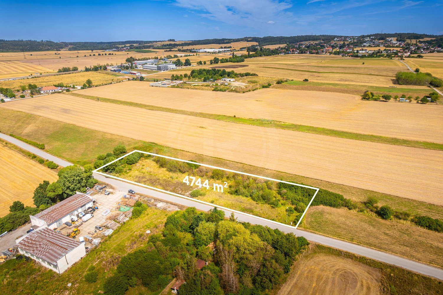 Prodej komerčního pozemku 4 744 m²