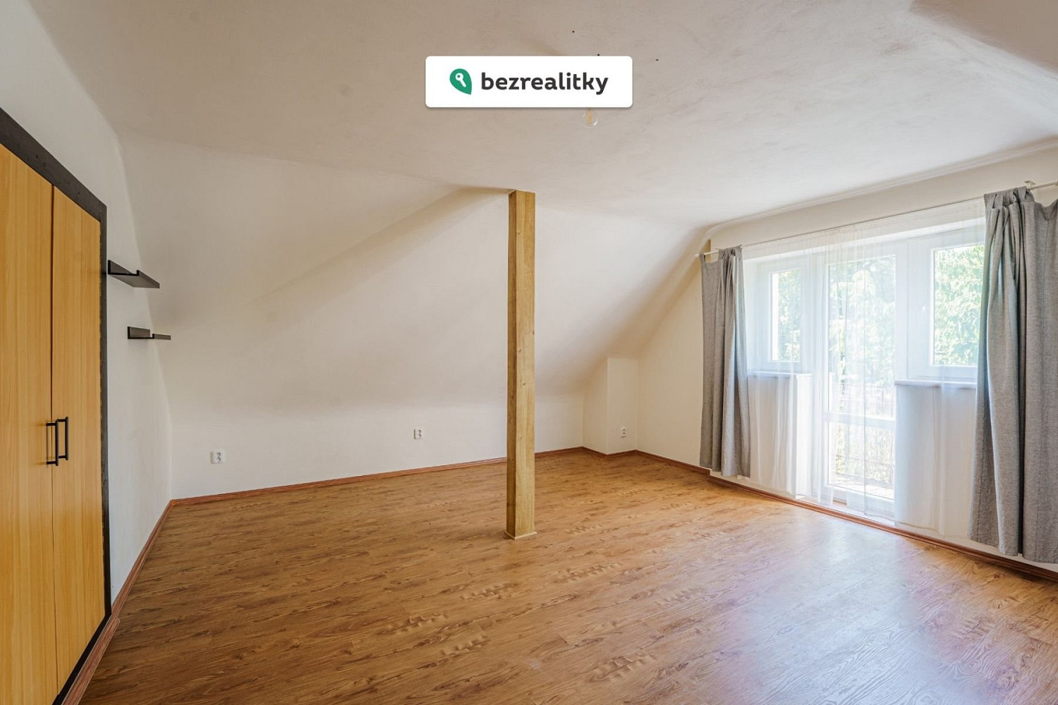 Prodej domu 173 m² s pozemkem 799 m² – fotografie 2