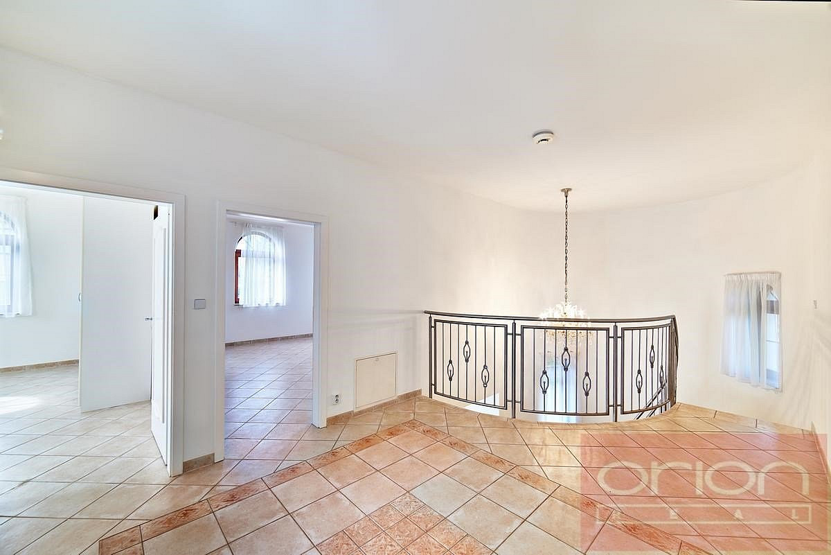 Pronájem domu 243 m² s pozemkem 328 m² – fotografie 5