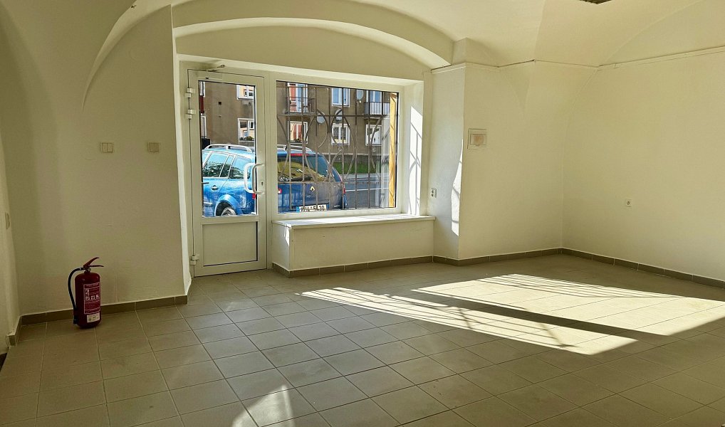 Pronájem obchodních prostor 55 m², Rumburk – náhled fotky 3