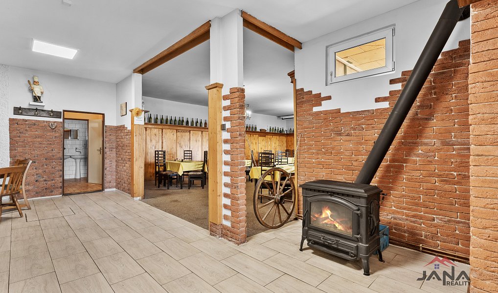 Prodej restaurace 300 m², Příšovice – náhled fotky 9