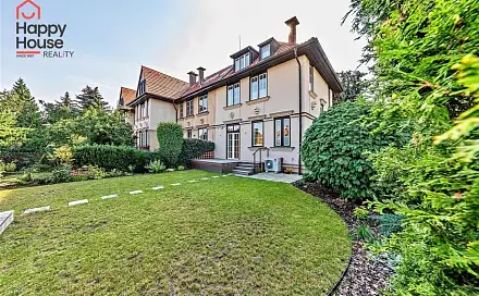 Pronájem domu 222 m² s pozemkem 387 m², Lomená, Praha 6 - Střešovice, okres Praha