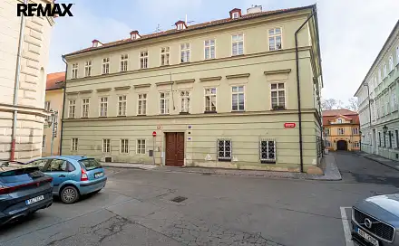 Prodej bytu 3+1 57 m², Nebovidská, Praha 1 - Malá Strana