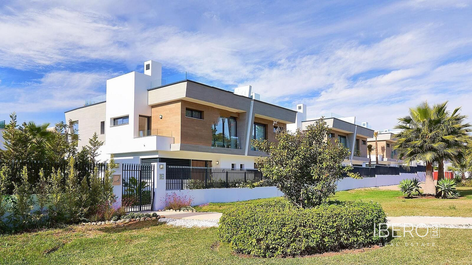 Casa 6+kk – Marbella, Nueva Andalucía - Vista 2