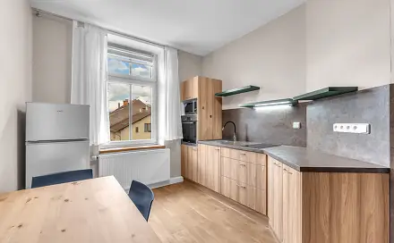 Pronájem bytu 1+kk 37 m², Voletinská, Trutnov - Poříčí