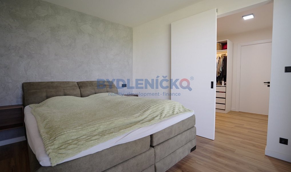 Prodej domu 219 m² s pozemkem 955 m², Dynín – náhled fotky 11