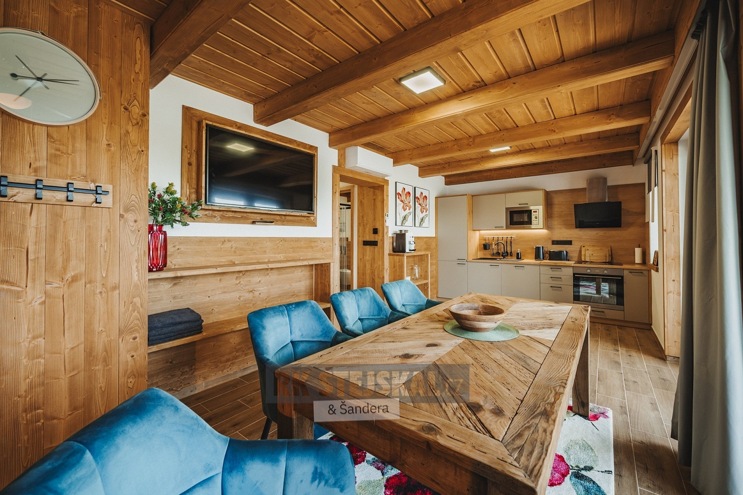 Pronájem bytu 2+kk 64 m² – fotografie 2