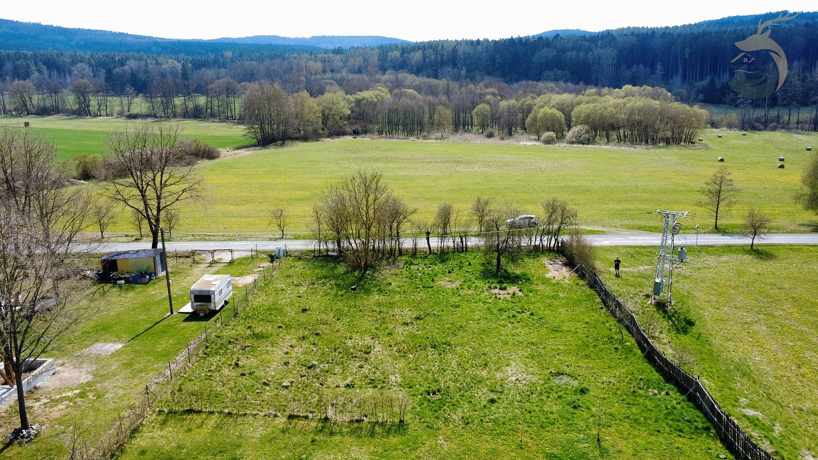 Prodej stavebního pozemku 1 100 m² – fotografie 4