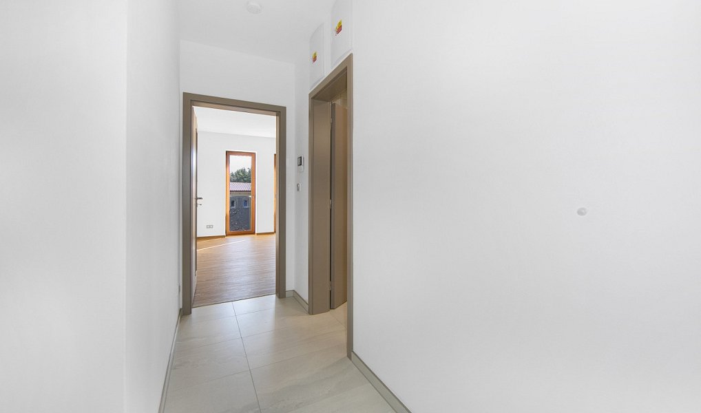 Pronájem bytu 1+kk 29 m², Zruč-Senec – náhled fotky 6