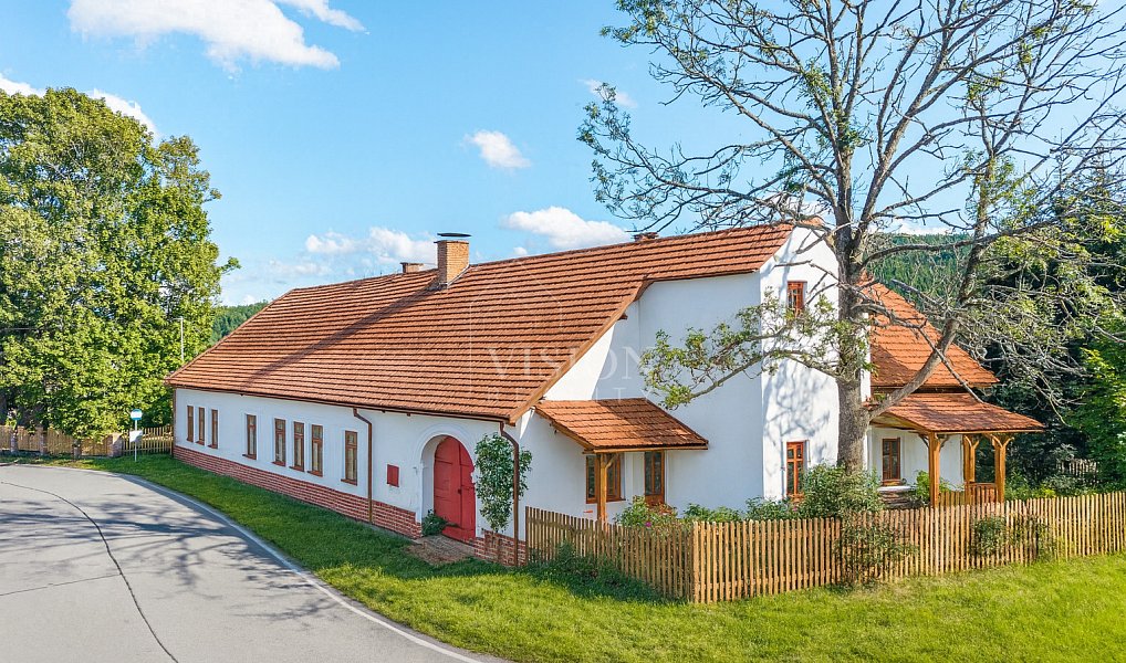 Prodej domu 408 m² s pozemkem 715 m², Vacov – náhled fotky 36