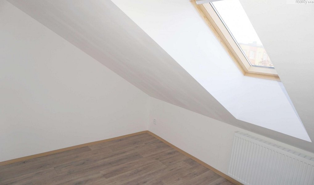 Pronájem bytu 4+kk 70 m², Litvínov – náhled fotky 27
