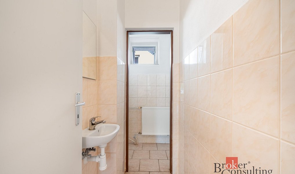 Prodej domu 185 m² s pozemkem 160 m², Plesná – náhled fotky 6